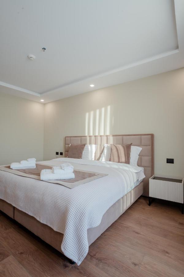 Royal East Hotel Mjull-Bathore