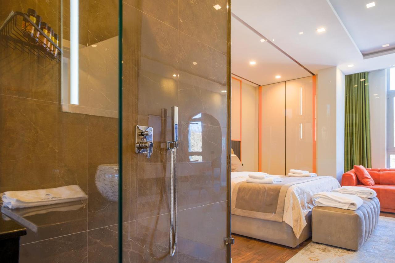 Hotel Royal East