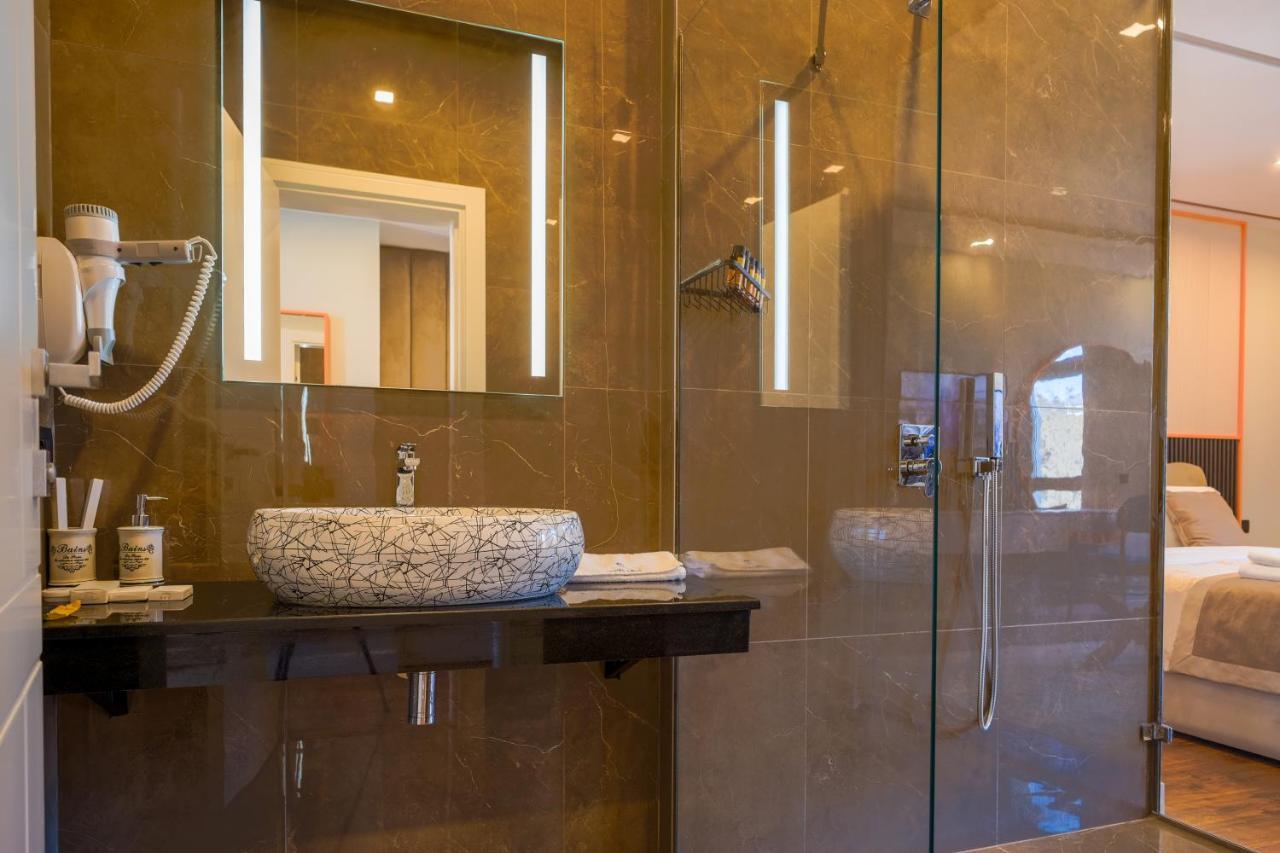 Royal East Hotel Mjull-Bathore